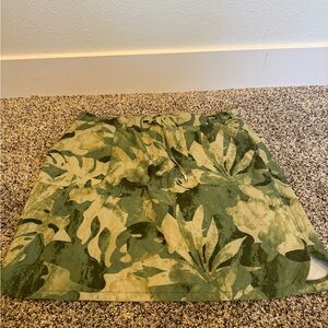 Green leafy print Women's Skort